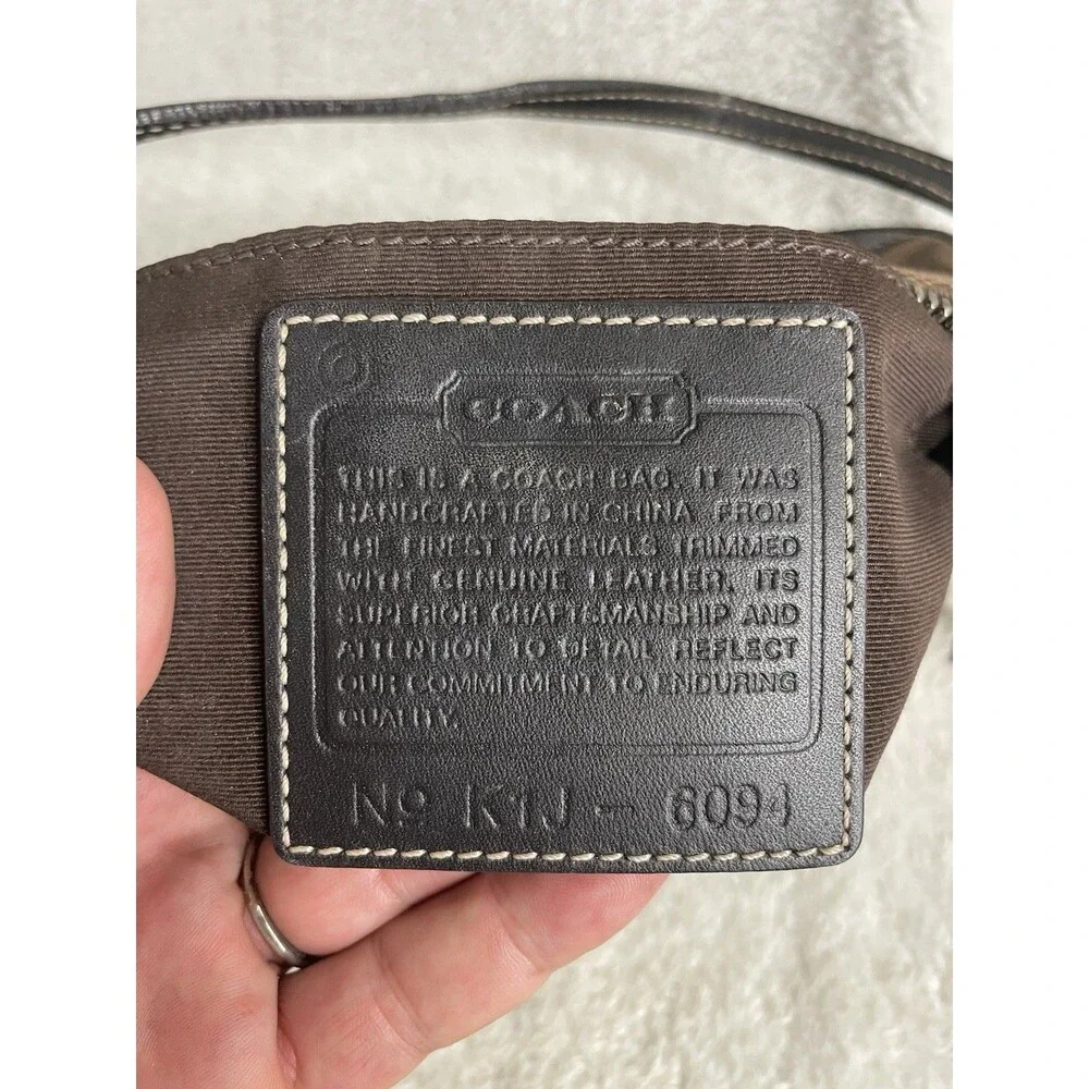 COACH 6094  Shoulder Bag Handbag  Chocolate/Dark Brown Signature EUC